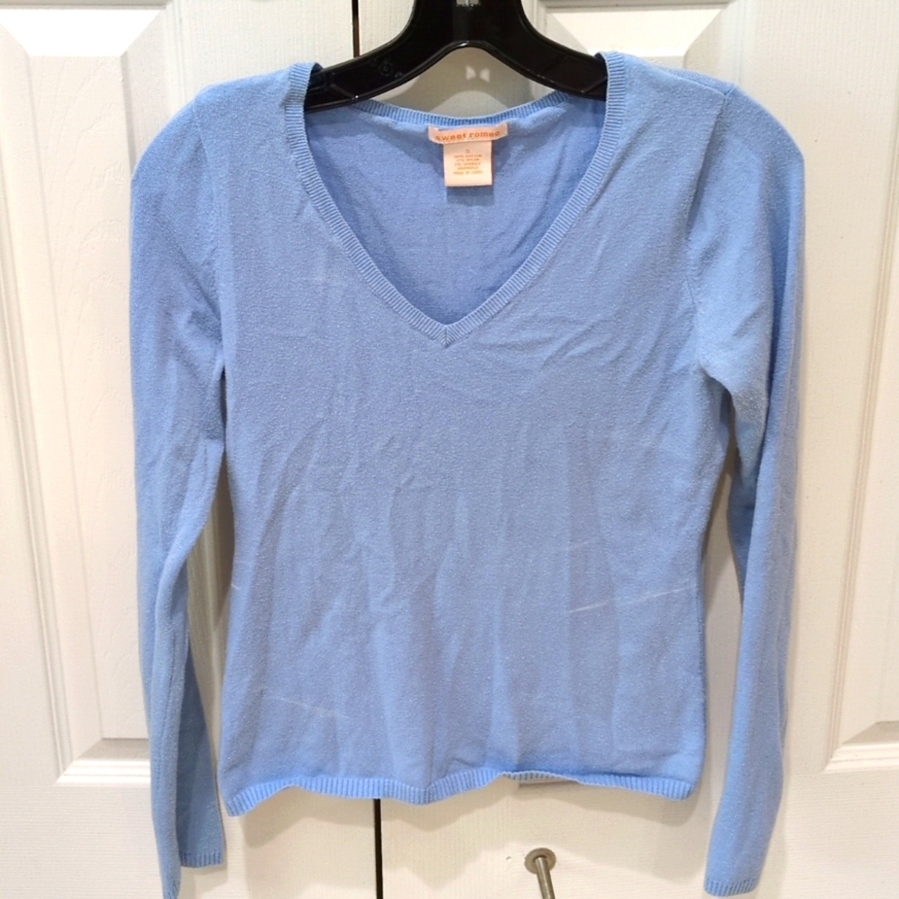 Women V-Neck Sweater Size Small